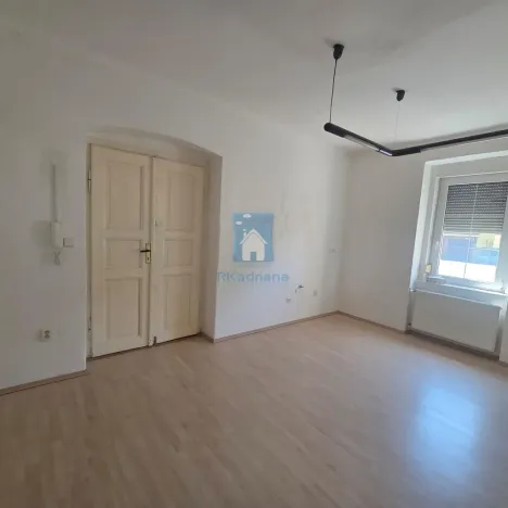 Pronájem kanceláře, Plzeň, Lobezská, 40 m2