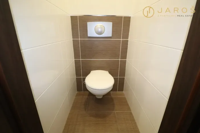 Pronájem bytu 2+1, Kadaň, Budovatelů, 55 m2
