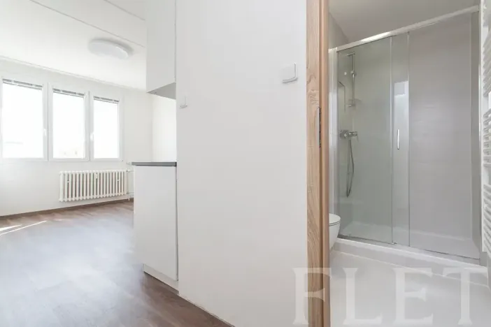 Prodej bytu 2+kk, Praha - Kamýk, Zvolská, 35 m2