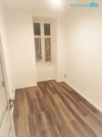 Pronájem bytu 1+1, Lochovice, 32 m2