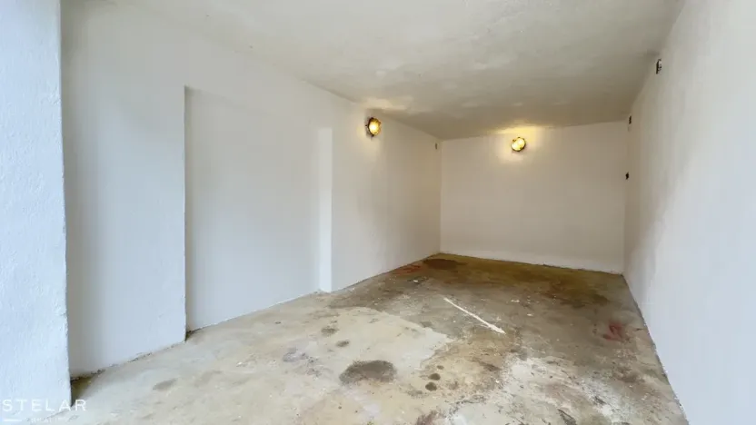 Pronájem garáže, Třebíč, Kubišova, 19 m2