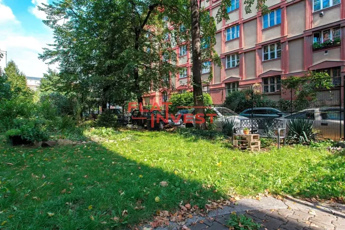 Pronájem bytu 1+kk, Praha - Holešovice, Tusarova, 30 m2