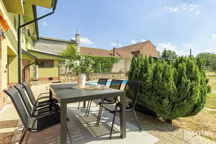 Prodej rodinného domu, Tučín, 332 m2