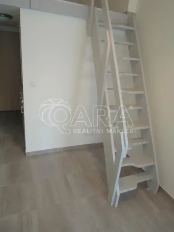 Pronájem bytu 1+kk, Praha - Nusle, Rostislavova, 12 m2