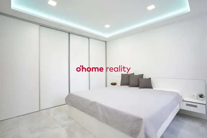 Pronájem bytu 2+1, Olomouc, Jarmily Glazarové, 62 m2