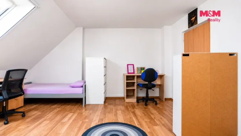 Prodej bytu 3+1, Milovice, Mírová, 93 m2