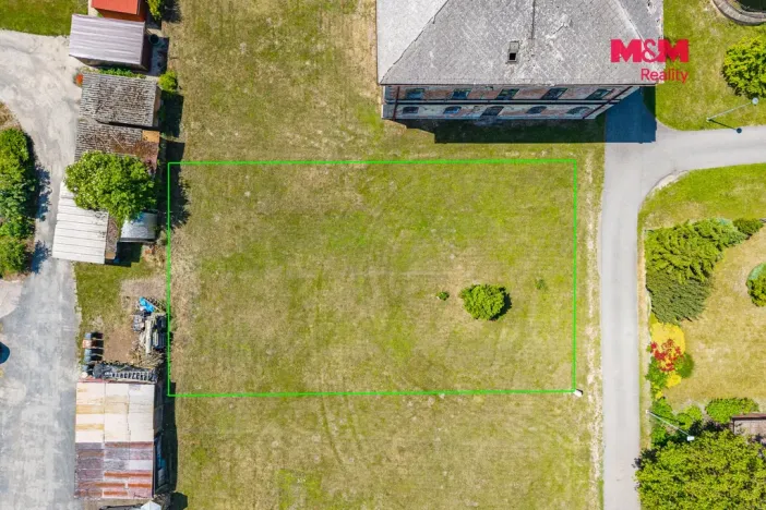 Prodej pozemku pro bydlení, Dvory - Veleliby, 618 m2