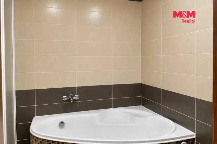 Prodej bytu 3+1, Tábor, Sofijská, 78 m2