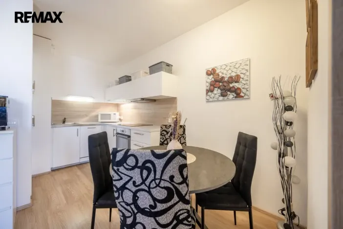 Prodej bytu 2+kk, Praha - Hostivař, Chudenická, 42 m2