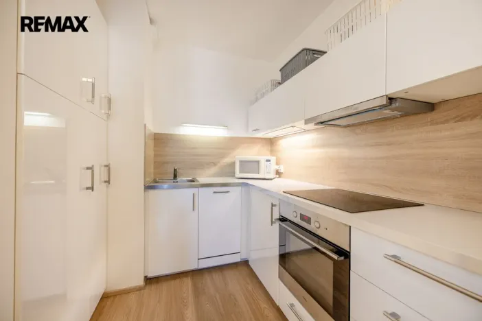 Prodej bytu 2+kk, Praha - Hostivař, Chudenická, 42 m2