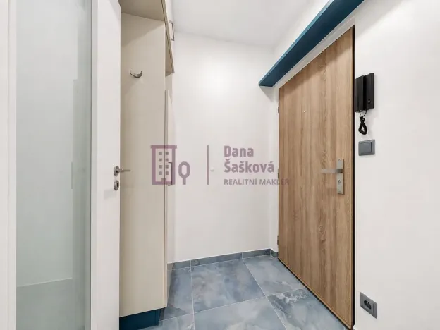 Pronájem bytu 2+kk, Jindřichův Hradec - Jindřichův Hradec III, sídliště Vajgar, 47 m2