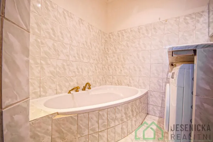 Pronájem bytu 3+1, Hanušovice, Nádražní, 68 m2