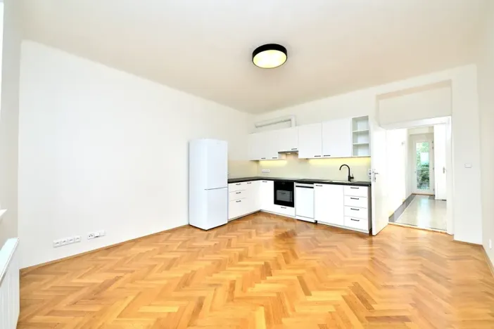 Pronájem bytu 3+kk, Praha - Kobylisy, Na Stírce, 82 m2