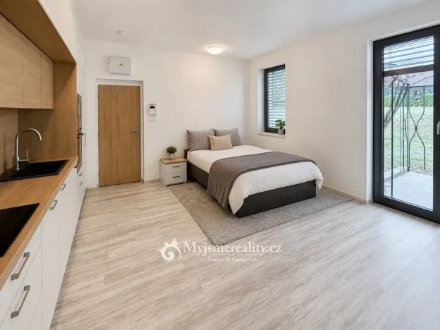 Pronájem bytu 1+kk, Znojmo, Jarošova, 32 m2