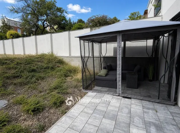 Pronájem bytu 1+kk, Znojmo, Jarošova, 32 m2
