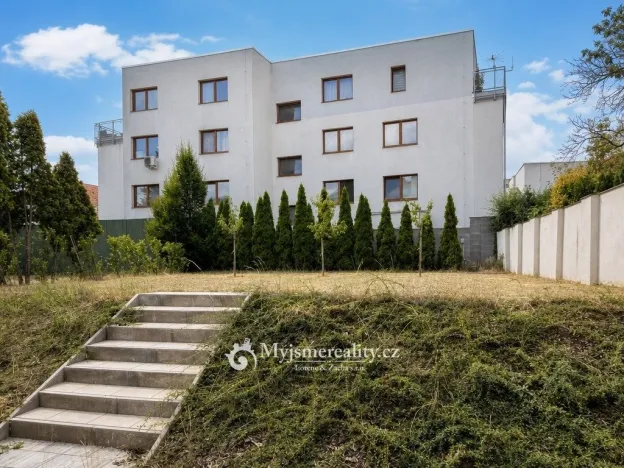 Pronájem bytu 1+kk, Znojmo, Jarošova, 32 m2