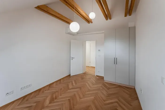 Pronájem bytu 3+kk, Praha - Nové Město, Růžová, 79 m2