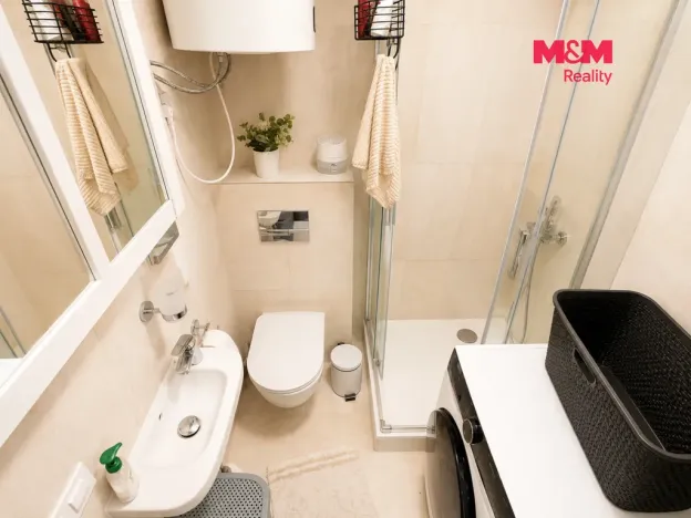 Prodej bytu 1+kk, Líšnice, Spálený Mlýn, 18 m2