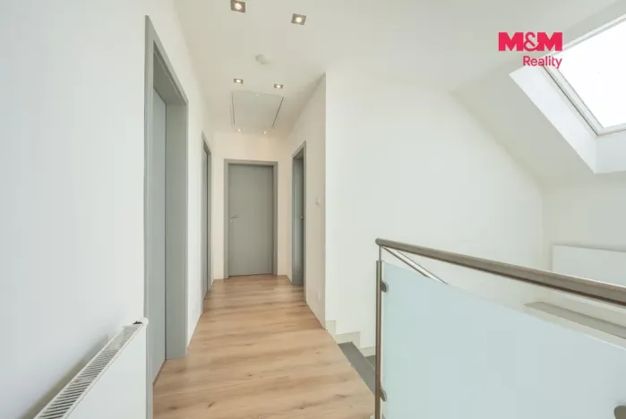 Prodej rodinného domu, Praha - Suchdol, K Roztokům, 160 m2