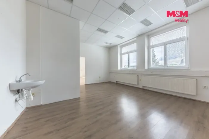 Pronájem kanceláře, Zdiby - Přemyšlení, U Továrny, 57 m2