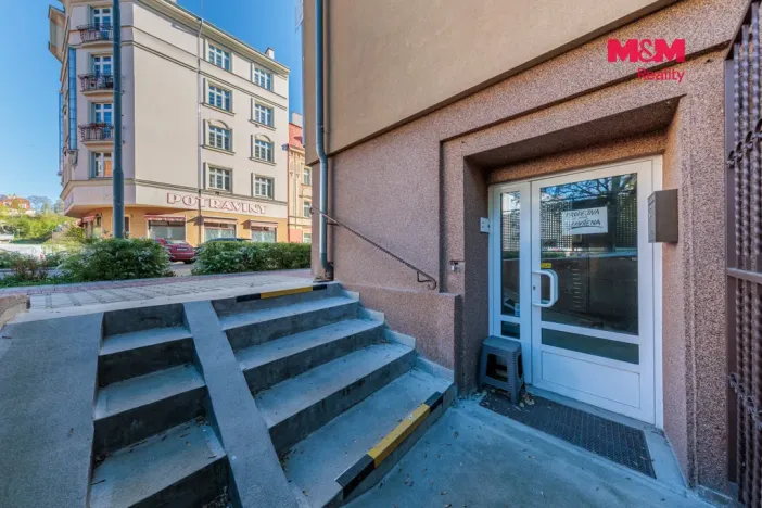 Prodej obchodního prostoru, Karlovy Vary - Drahovice, Vítězná, 147 m2