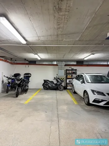 Pronájem garážového stání, Brno, Špitálka, 13 m2