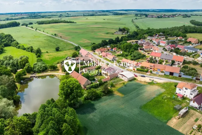 Prodej pozemku, Medlice, 550 m2