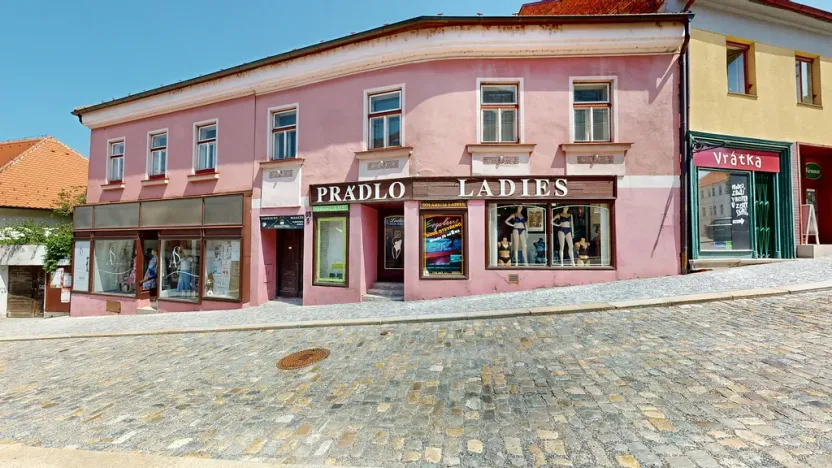 Prodej obchodního prostoru, Třebíč - Vnitřní Město, Hasskova, 400 m2
