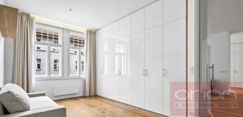 Pronájem bytu 3+kk, Praha - Vinohrady, Laubova, 109 m2