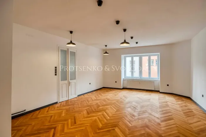 Pronájem kanceláře, Třebíč, Hasskova, 127 m2