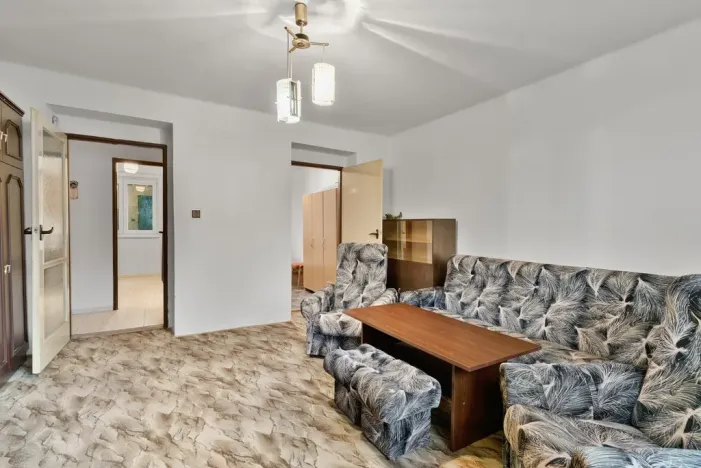Prodej bytu 3+1, Králův Dvůr, Pod Hájem, 56 m2
