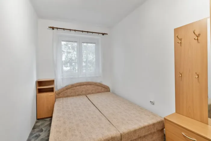 Prodej bytu 3+1, Králův Dvůr, Pod Hájem, 56 m2