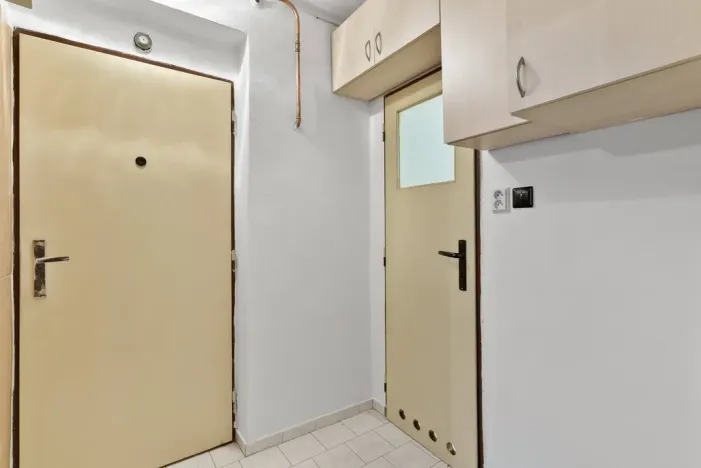Prodej bytu 3+1, Králův Dvůr, Pod Hájem, 56 m2
