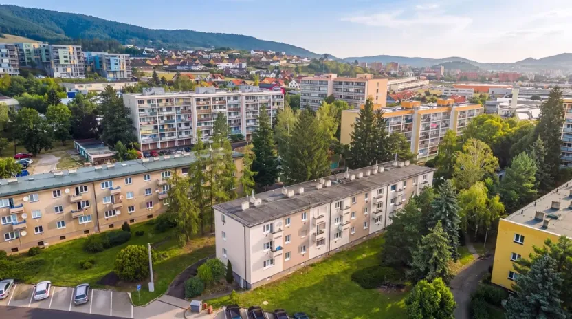 Prodej bytu 3+1, Králův Dvůr, Pod Hájem, 56 m2