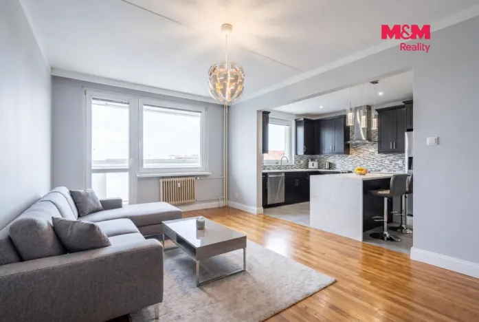 Prodej bytu 3+1, Kladno - Kročehlavy, Děčínská, 76 m2