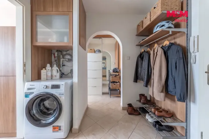 Prodej bytu 2+kk, Praha - Hlubočepy, Högerova, 48 m2