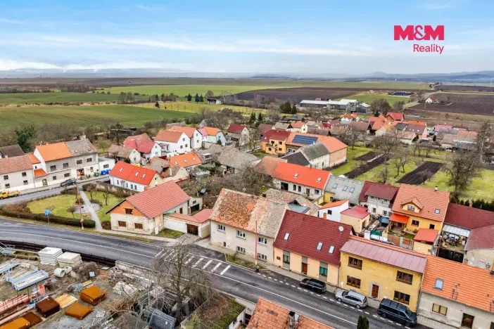 Prodej rodinného domu, Líšťany, Zlatá Ulička, 272 m2
