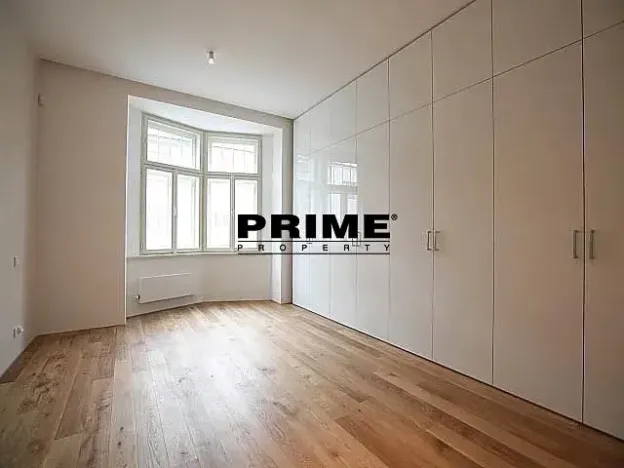 Pronájem bytu 3+kk, Praha - Vinohrady, Laubova, 109 m2
