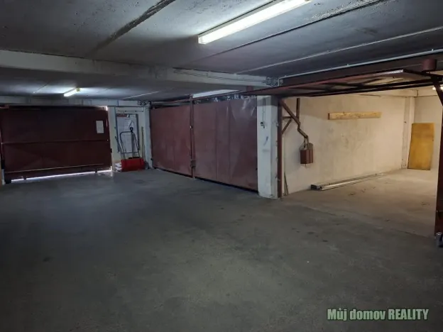 Prodej garáže, Praha - Liboc, Navigátorů, 19 m2