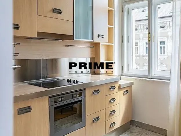Pronájem bytu 2+kk, Praha - Malá Strana, Újezd, 75 m2