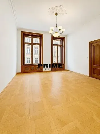 Pronájem kanceláře, Praha - Nové Město, Spálená, 361 m2
