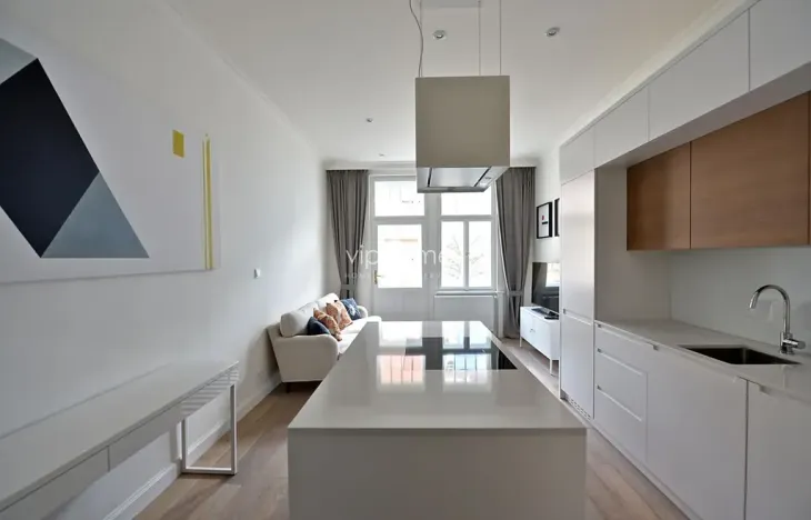 Pronájem bytu 2+kk, Praha - Vinohrady, náměstí Jiřího z Poděbrad, 56 m2