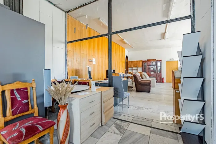 Prodej obchodního prostoru, Český Těšín, Kysucká, 1500 m2