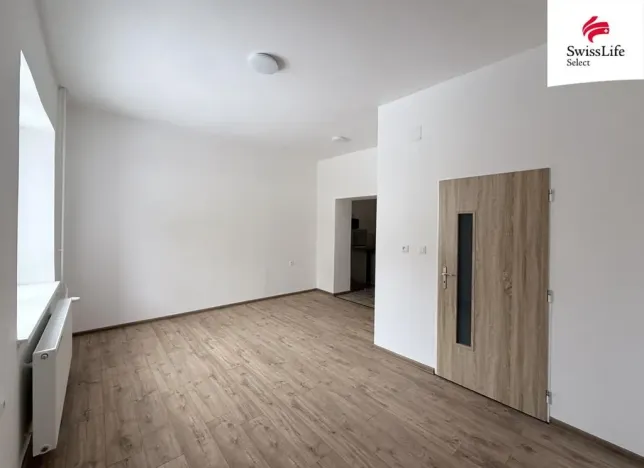 Pronájem bytu 1+kk, Úpice, Spojenců, 33 m2