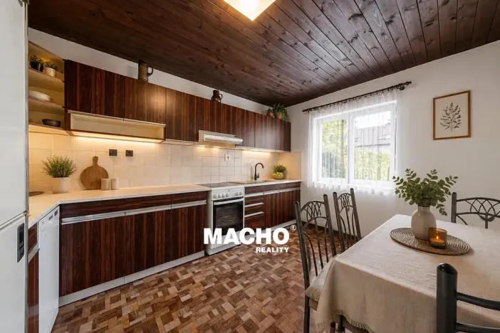 Prodej chaty, Mníšek pod Brdy, U Lípy, 118 m2