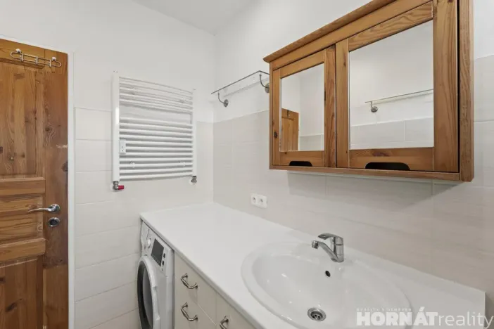 Pronájem bytu 2+1, Praha - Vršovice, Karpatská, 56 m2