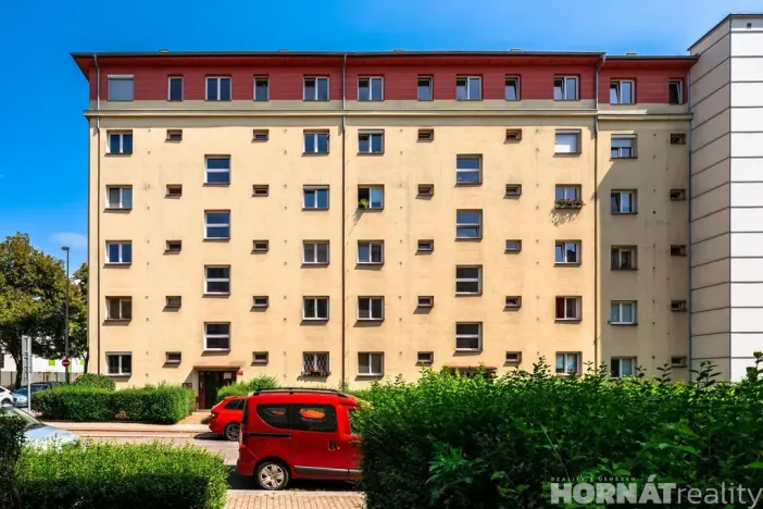 Pronájem bytu 2+1, Praha - Vršovice, Karpatská, 56 m2