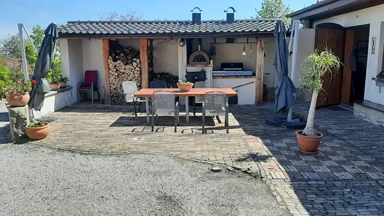 Prodej rodinného domu, Cvrčovice, Školní, 168 m2