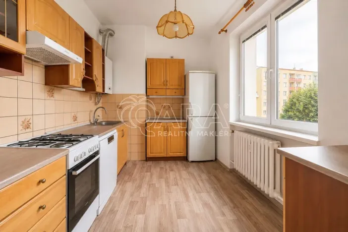 Prodej bytu 3+1, Trutnov - Kryblice, Bratří Čapků, 58 m2