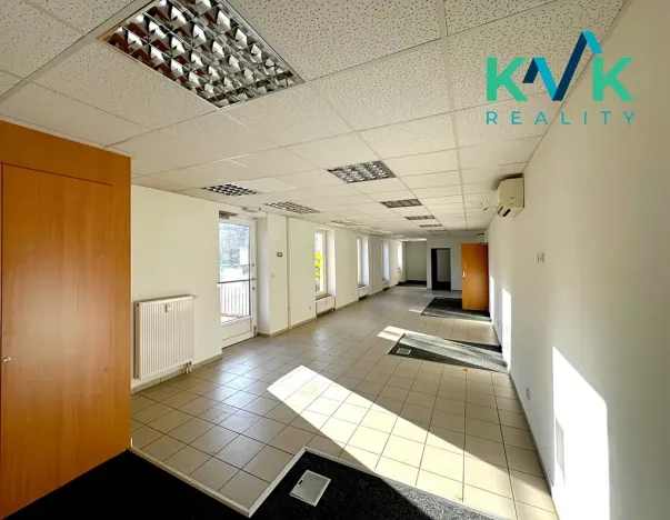 Pronájem obchodního prostoru, Ostrov, Hlavní třída, 160 m2